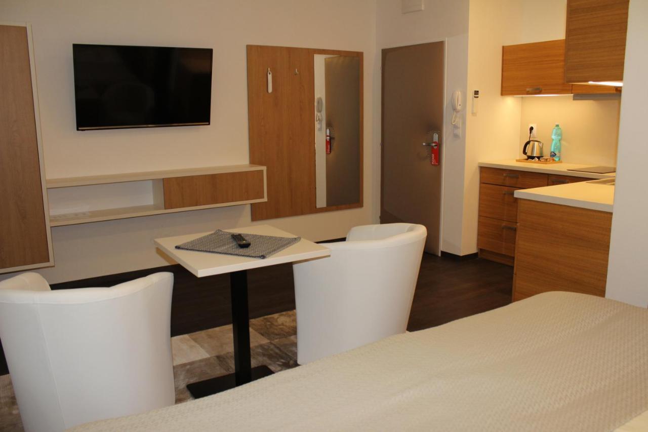 Apartment 461 *